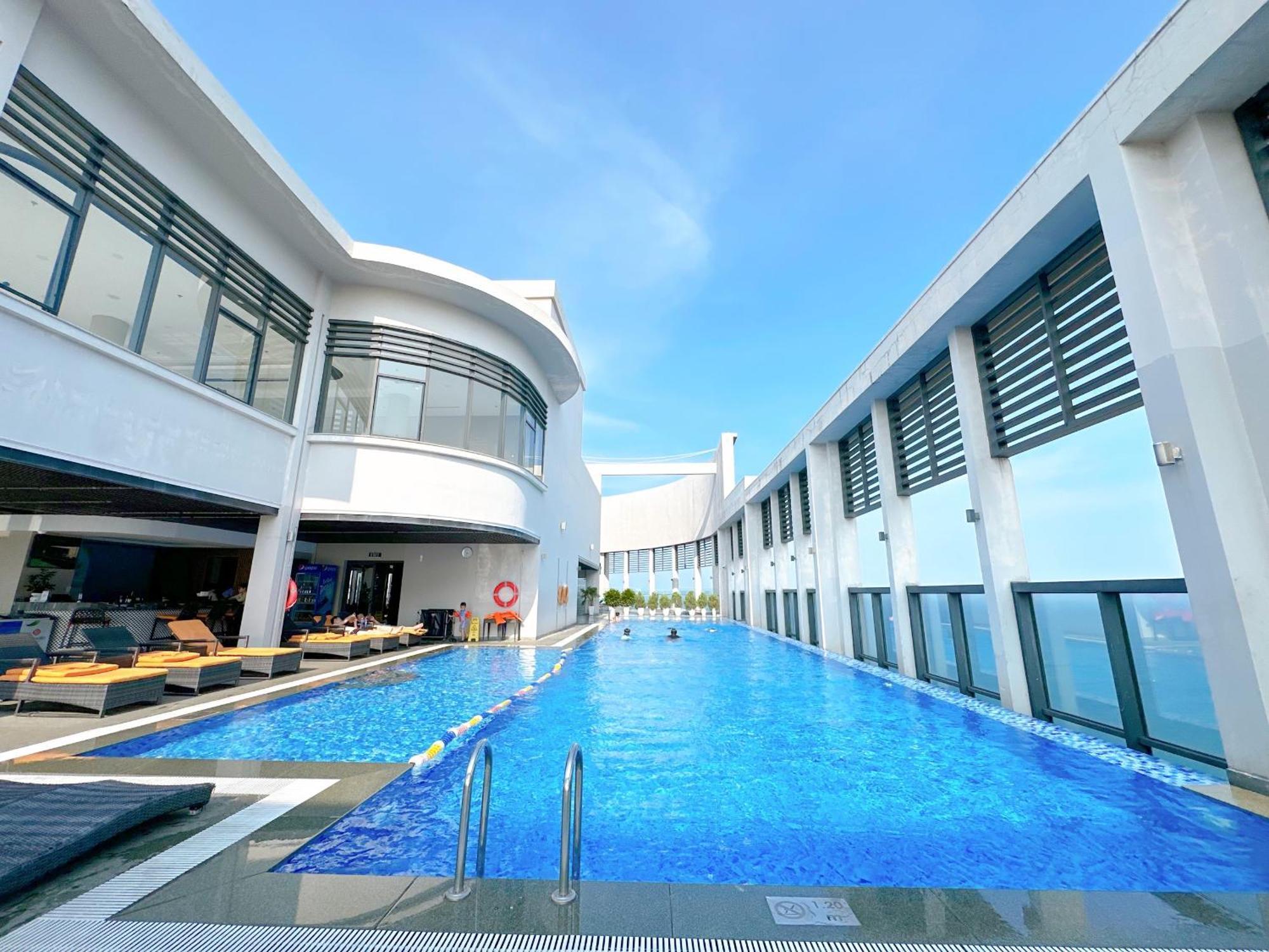 Luxury Opposite Mykhe * Da Nang