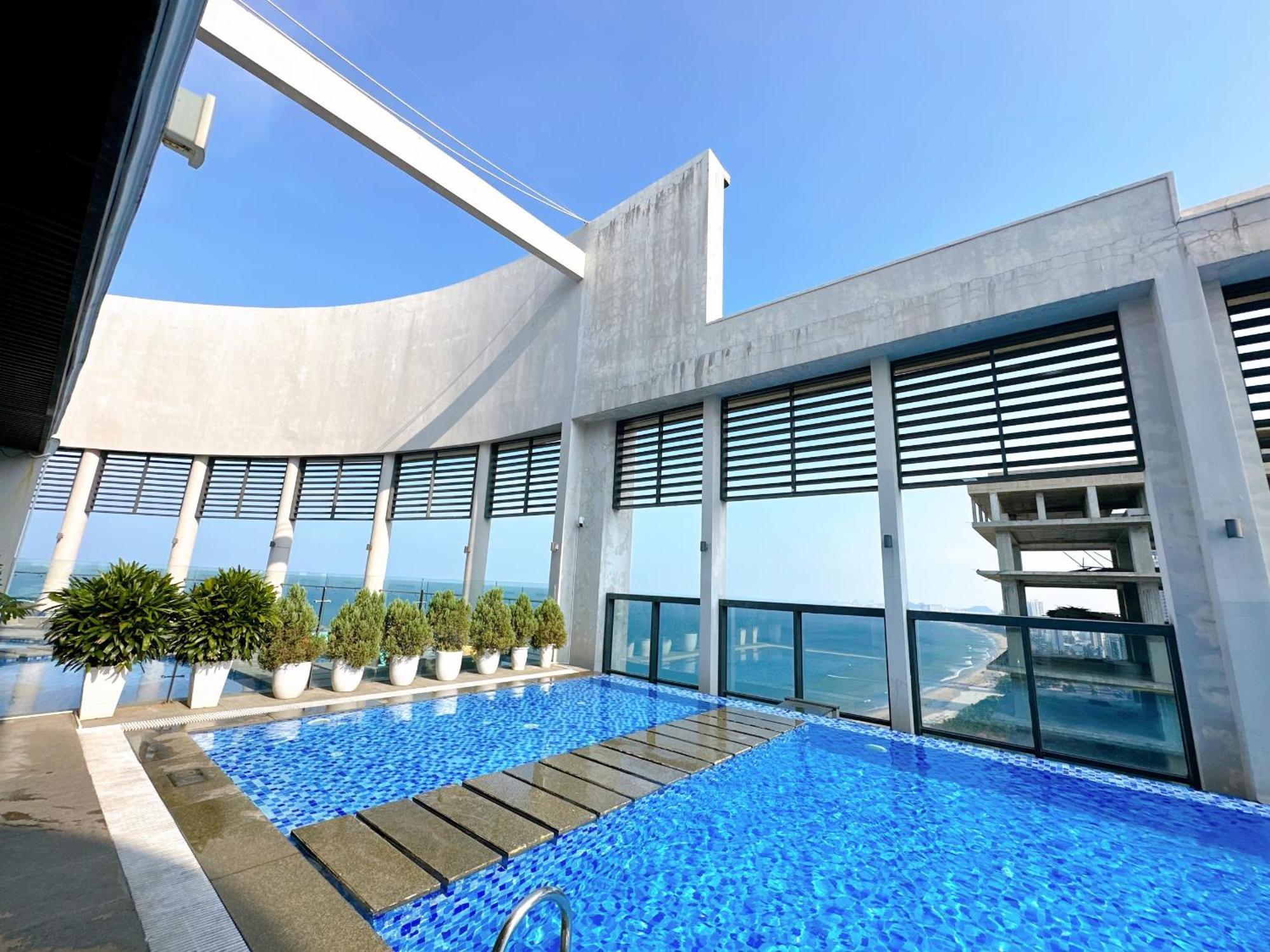 Apartment Luxury Opposite Mykhe