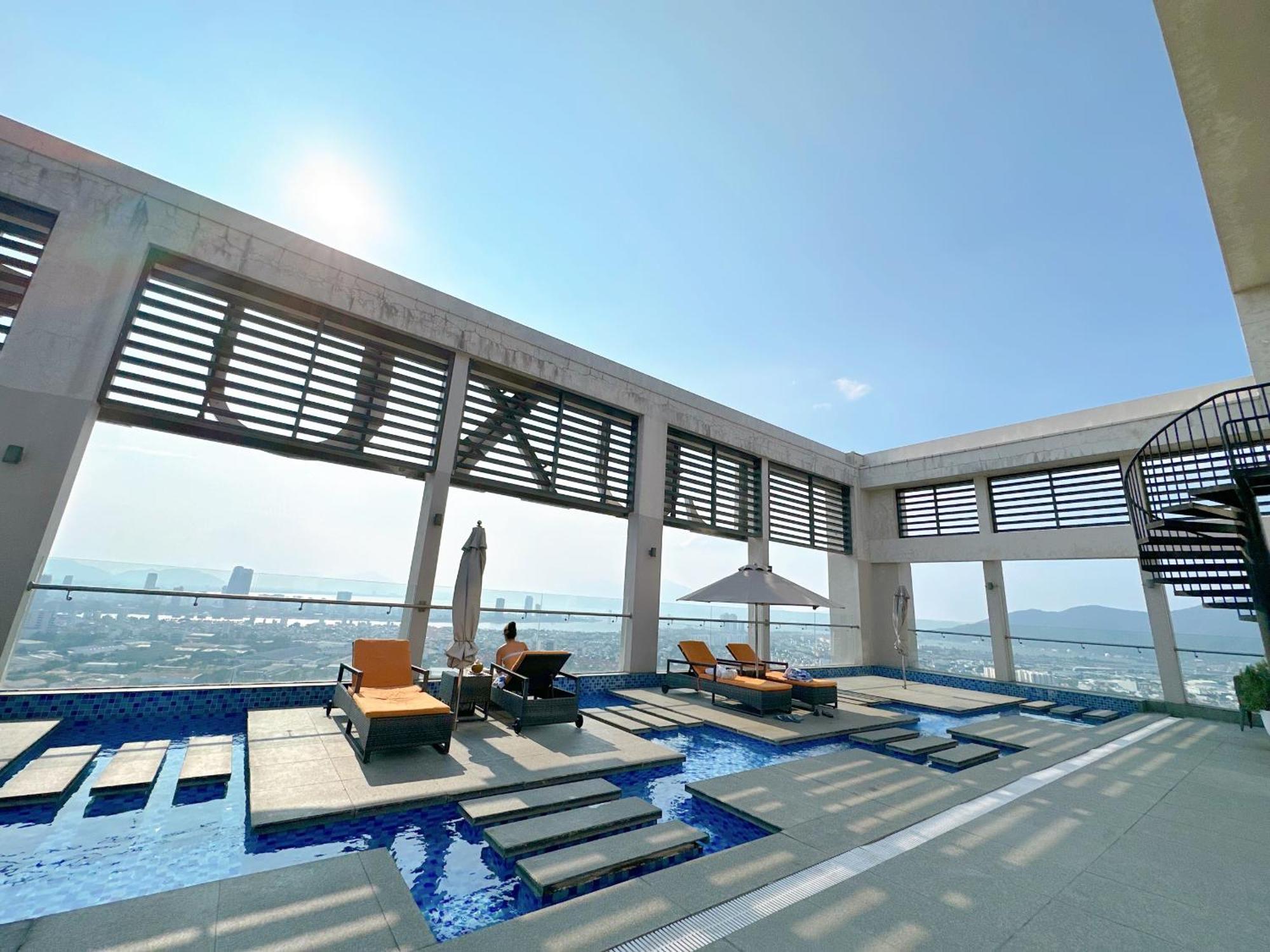 Luxury Opposite Mykhe Apartment *