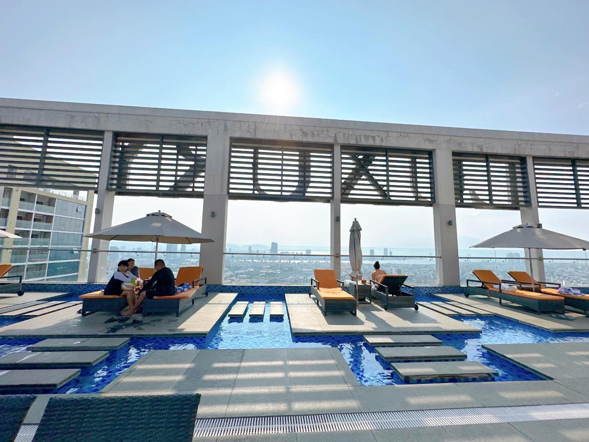 Luxury Opposite Mykhe * Da Nang